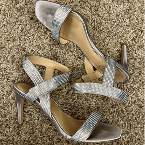 Jewel Badgley Mischka Silver Dress Shoes- Size 7.5
